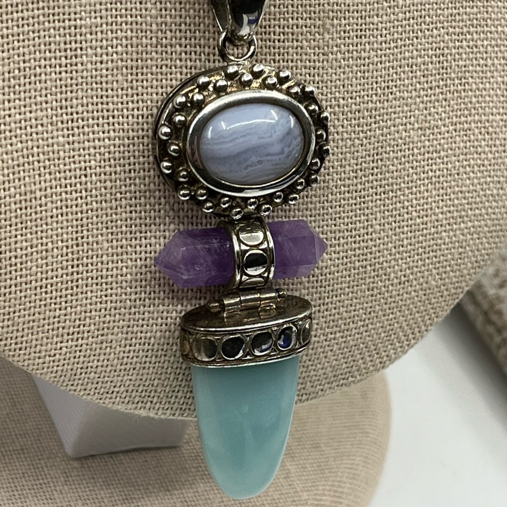 Vintage Whitney Kelly Sterling Silver Pendant w/ Agate, Amethyst & Chalcedony - Picture 5 of 17